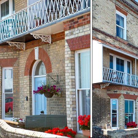 14 Market Cross Place - Beachfront Location With Lovely Sea Views - Aldeburgh Coastal Cottages Zewnętrze zdjęcie