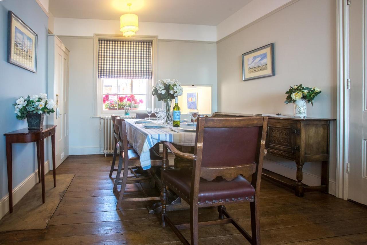 14 Market Cross Place - Beachfront Location With Lovely Sea Views - Aldeburgh Coastal Cottages Zewnętrze zdjęcie